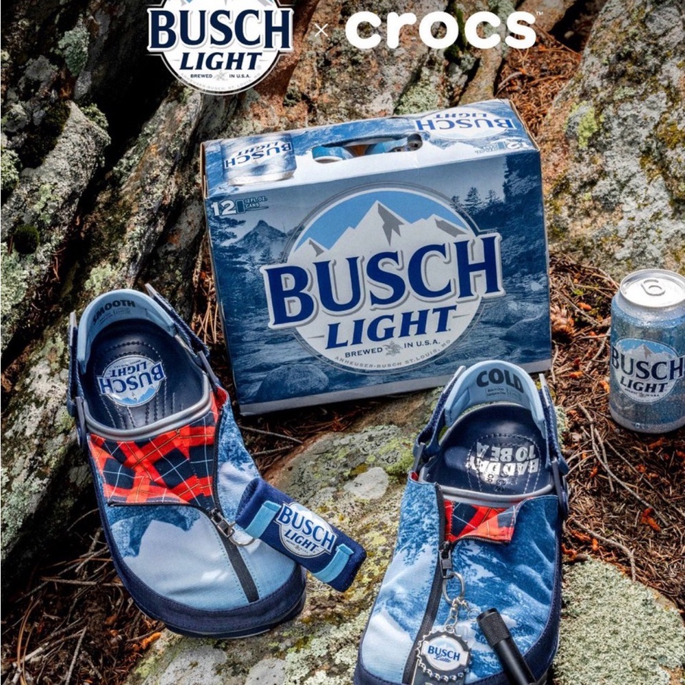 CROCS Men’s size 11 Busch Light Blue and Red Plaid